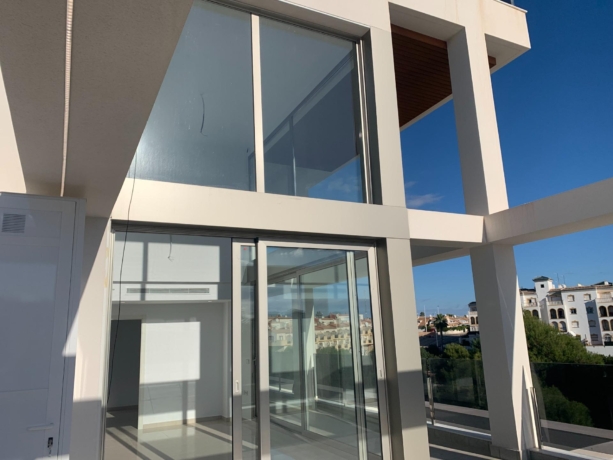 property image #3