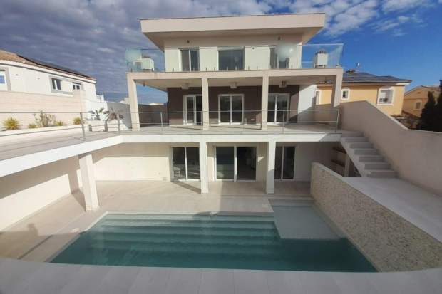 property image #1