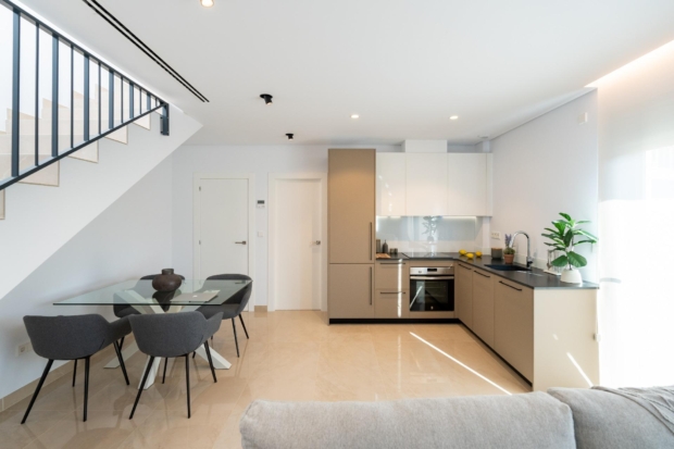 property image #3