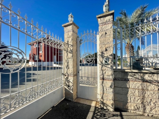 property image #1