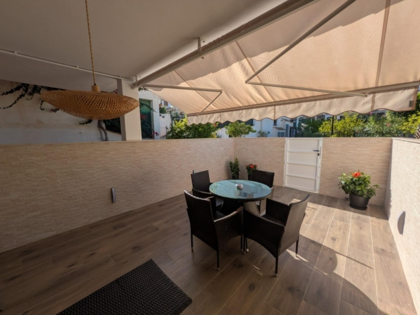 property image #3