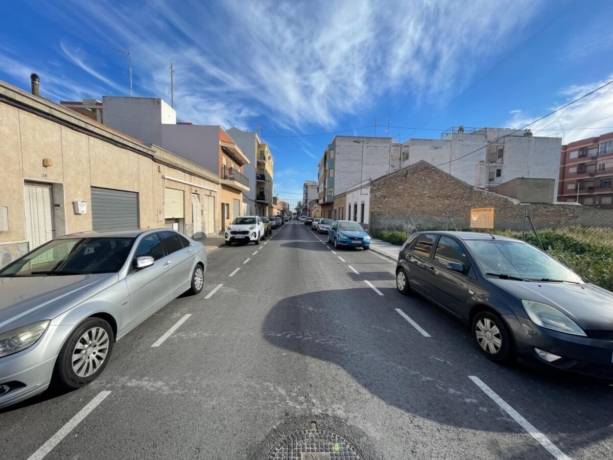 property image #3