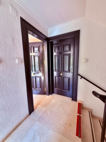 property image #3
