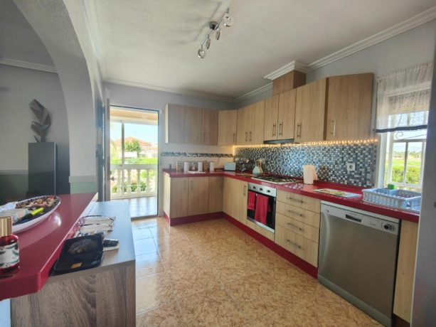 property image #3
