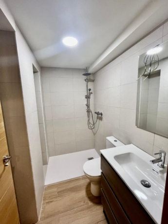 property image #3