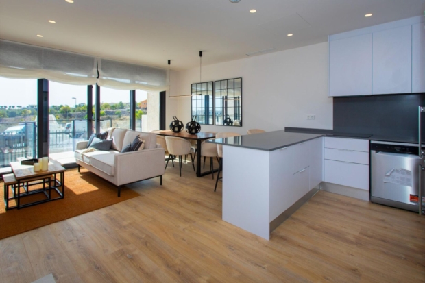property image #3