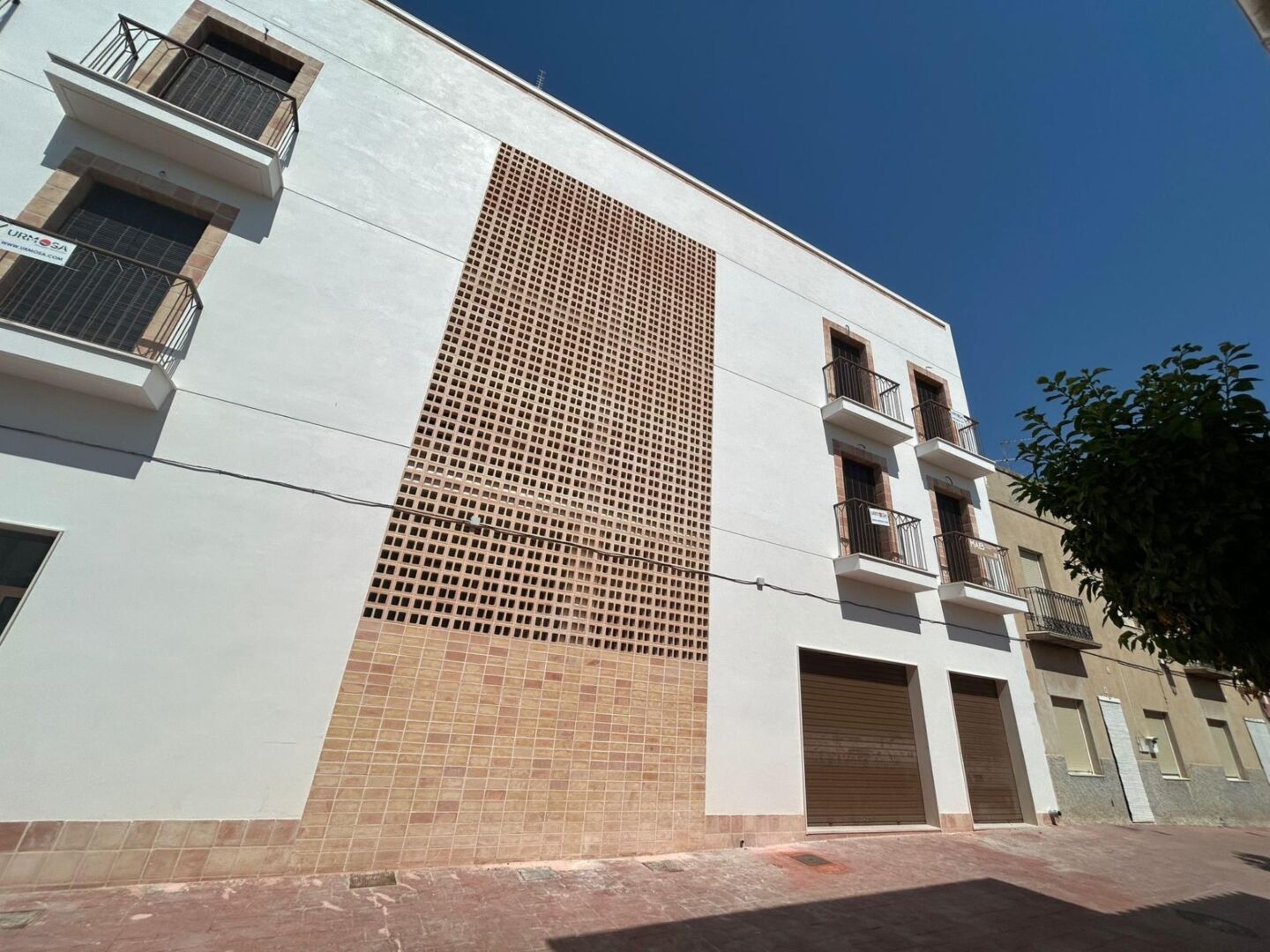 property image #2
