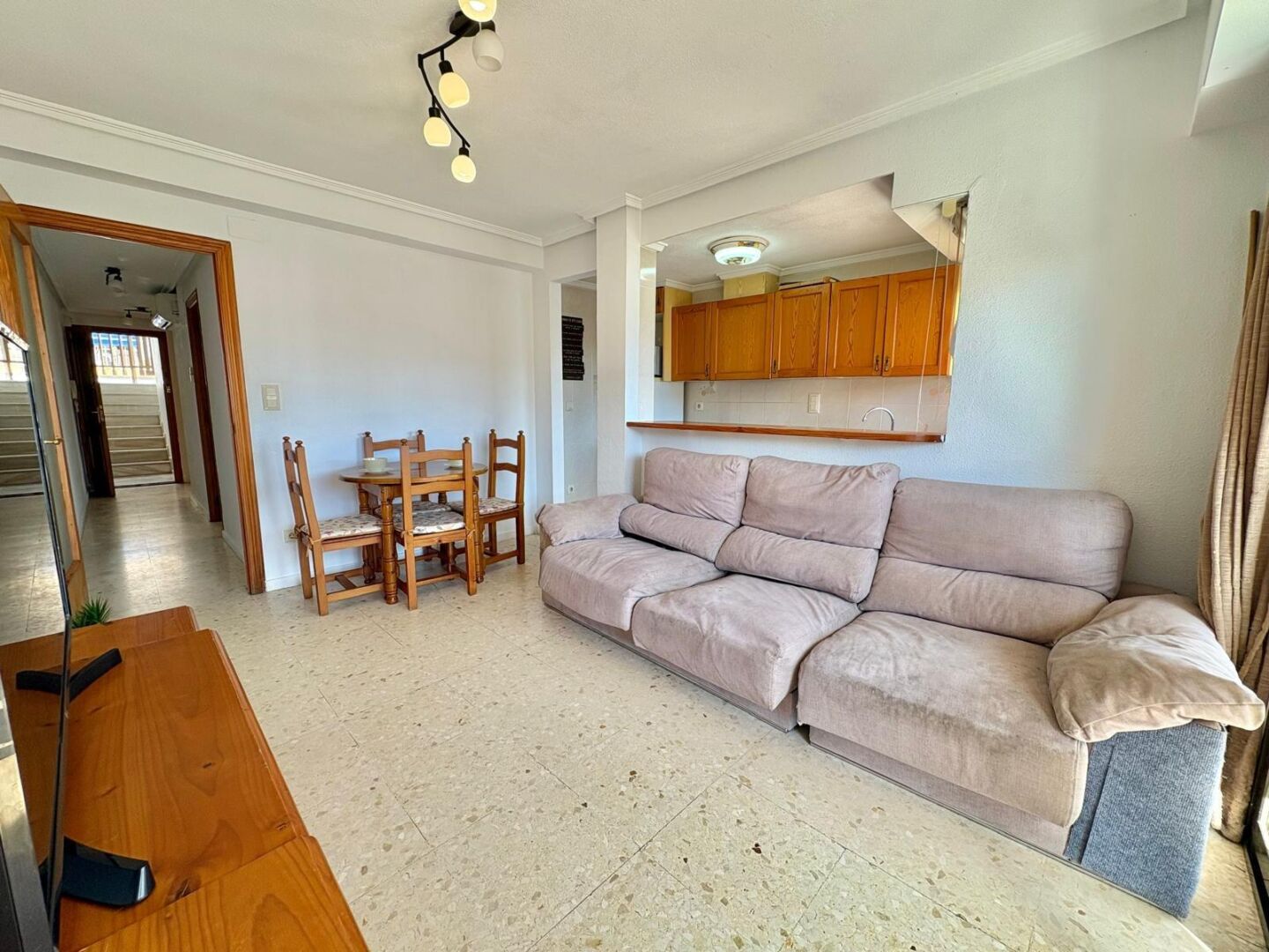 property image #3