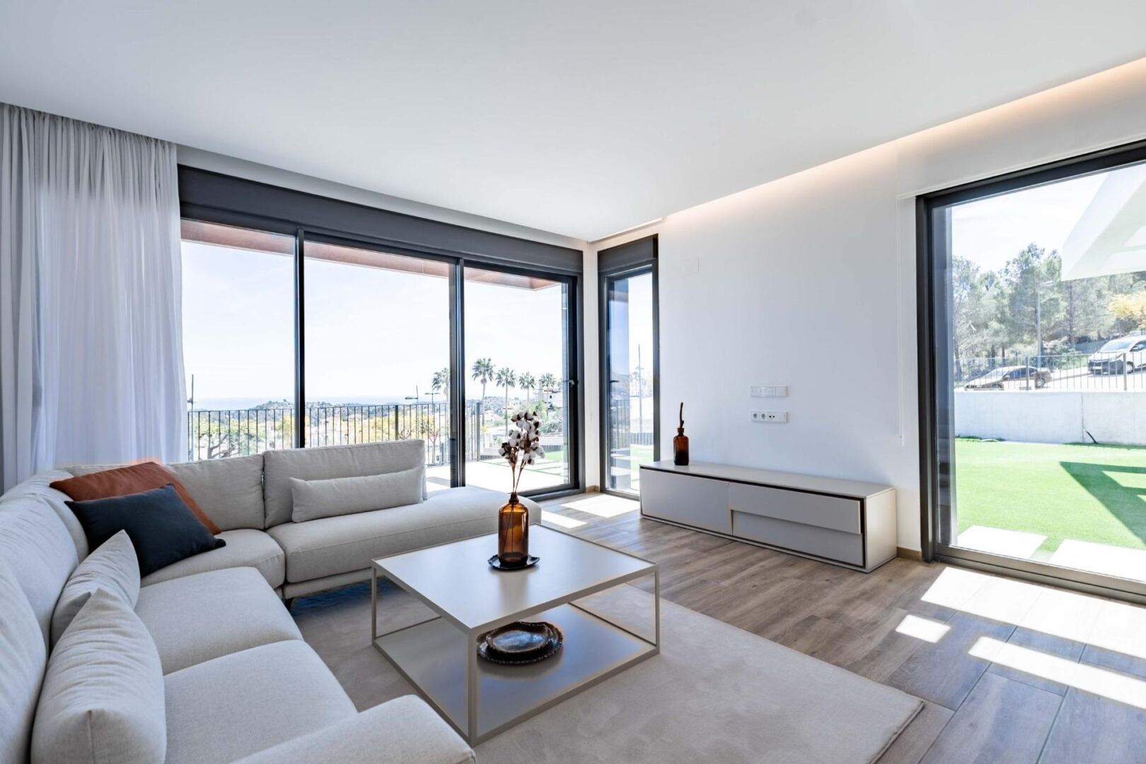 property image #0